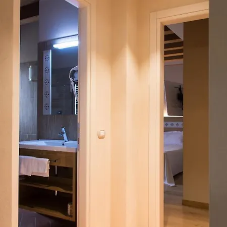Hotel Sesmones Lodi