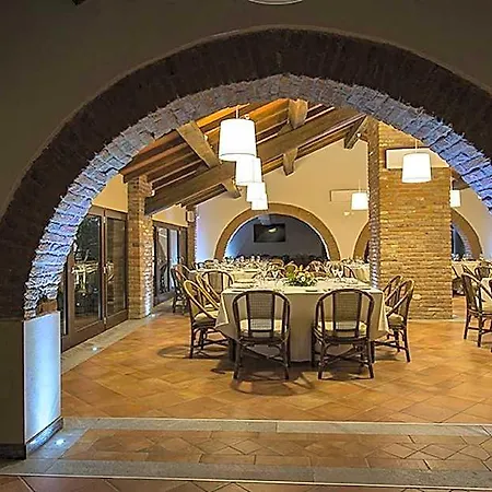 Hotel Sesmones Lodi